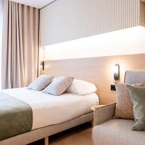 Atenea Calabria Lejlighedshotel Barcelona