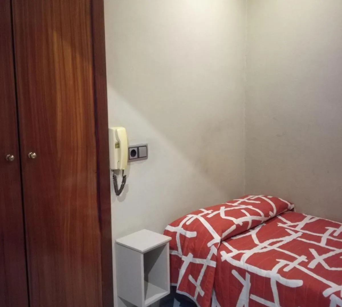 Pension San Ramon Barcelona Vendégház